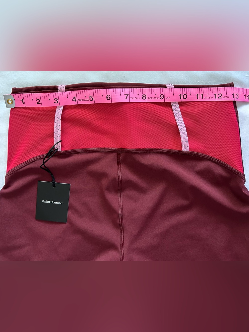 NWT - Peak Performance Light Short Tights in Obscure - Picture 13 of 15